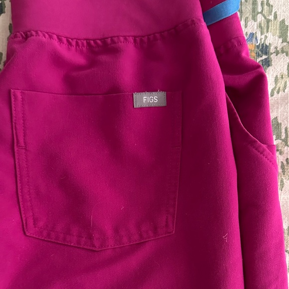 Figs Scrub Set - Picture 4 of 4